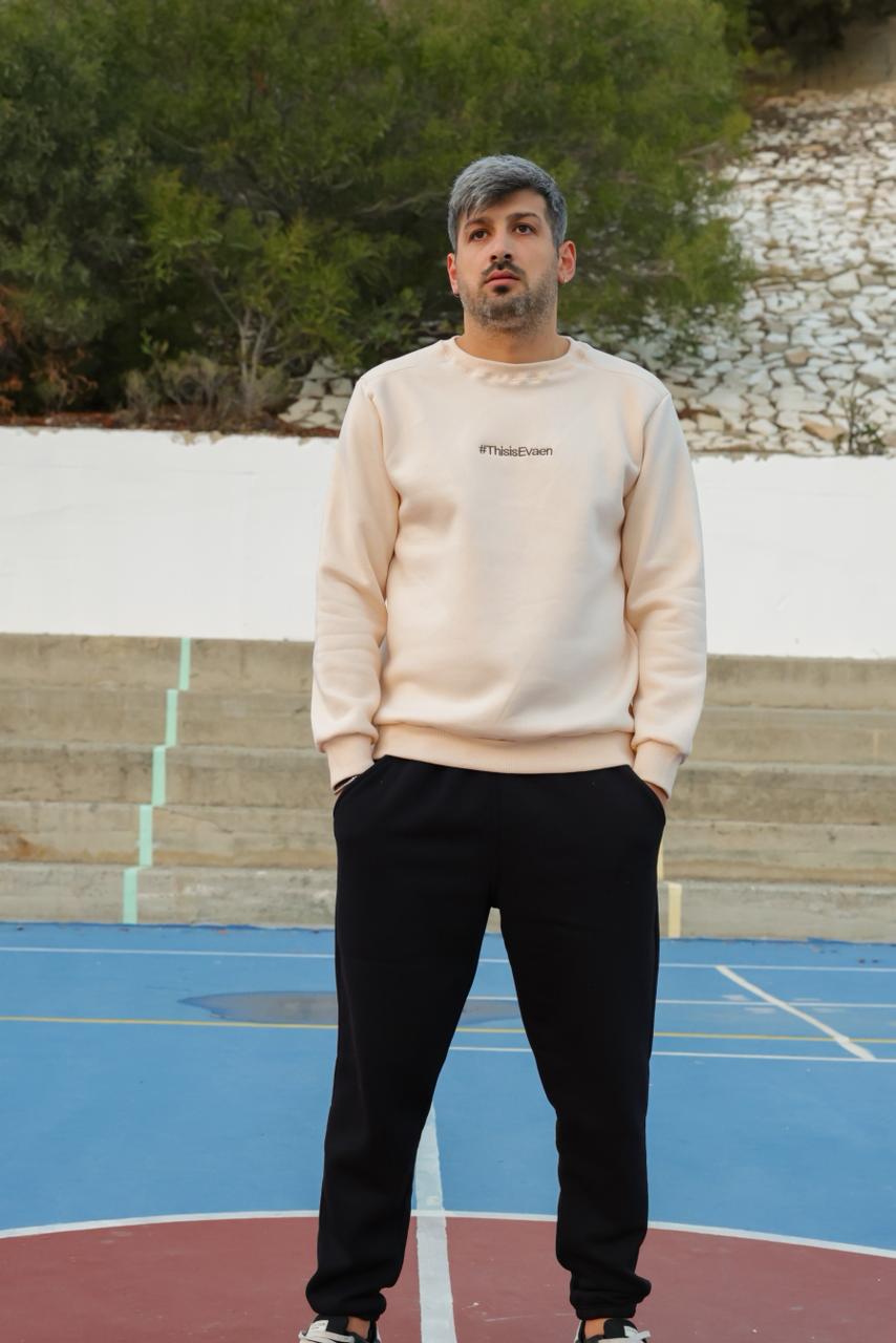 Cream Crewneck by Evaen